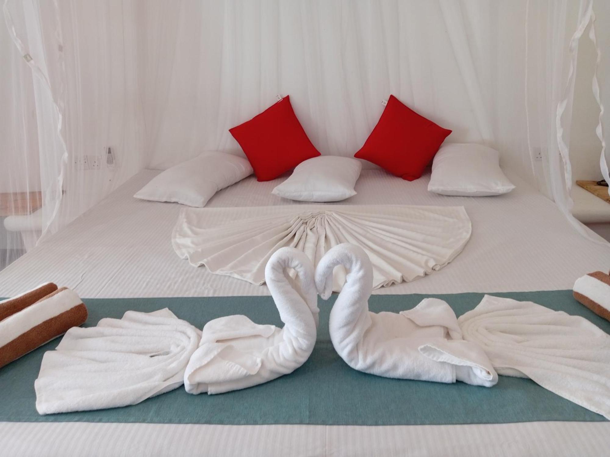 Helios Beach Resort تانجالي المظهر الخارجي الصورة